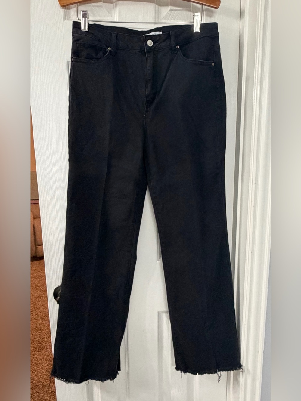 Zenana Black High-Waisted Cropped Bootcut Jeans